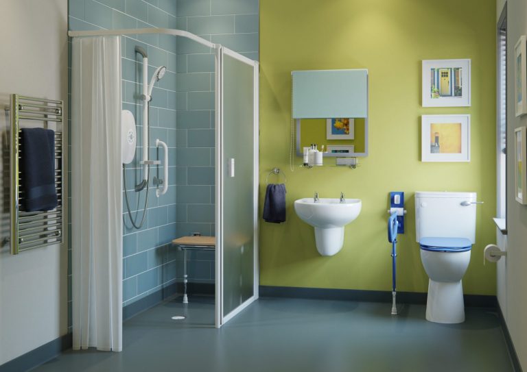 what-is-the-difference-between-a-wet-room-level-access-shower-age