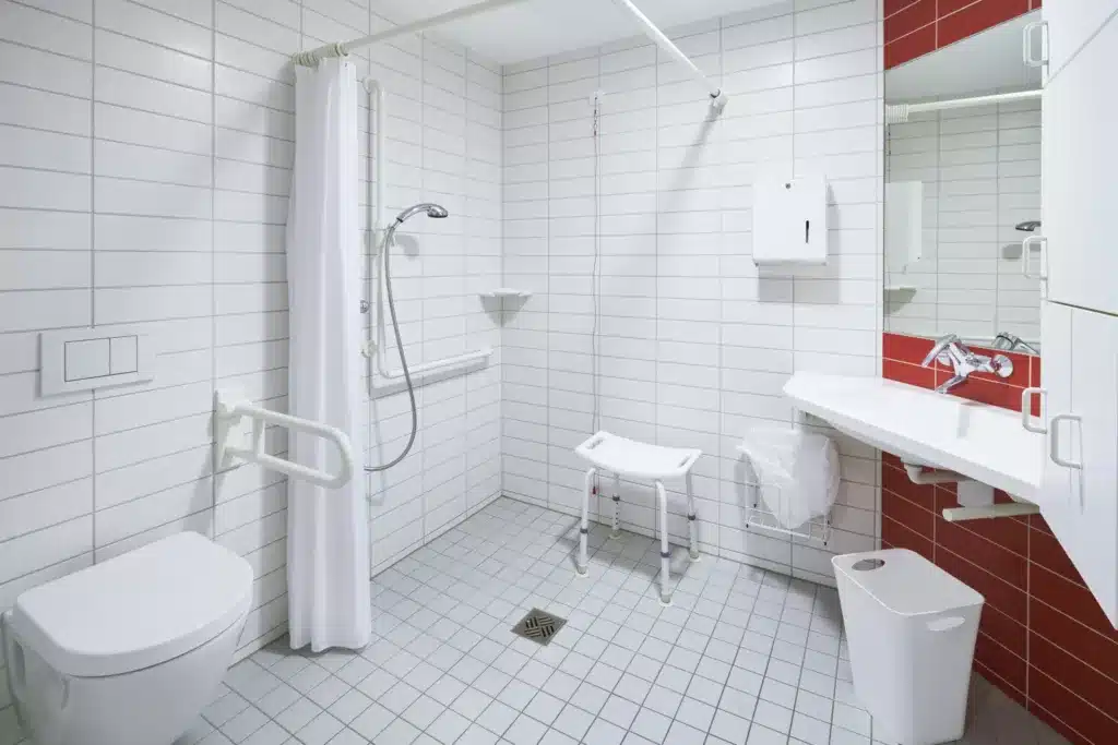 pros-and-cons-of-a-wet-room-for-the-elderly