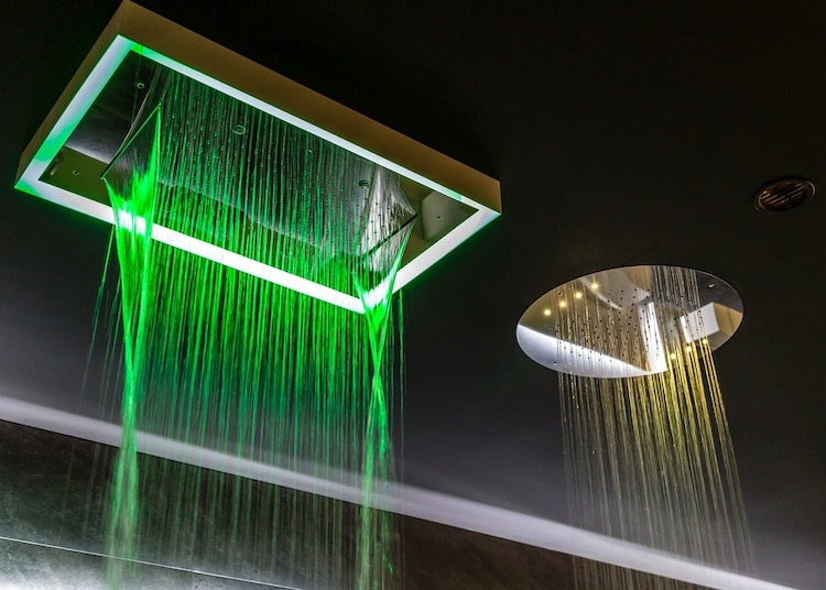 chromotherapy water falling shower heads