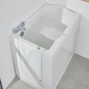 Angled view of the Florida walk-in bath showing the built-in seat