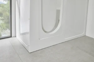Front view of the Oregon walk-in bath with the low inward-opening door open