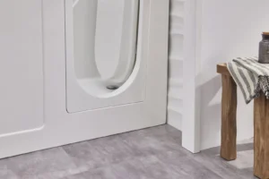 Close-up of the Georgia walk-in bath's low U-shaped door and step-in