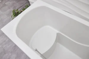 Overhead view inside the Georgia walk-in bath showing its built-in seat and deep well