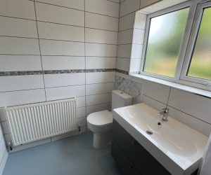 Sandra's after pics - new bathroom